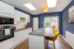 Falklands street City centre House-Free Parking